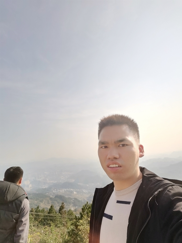 小学生的第二张照片--凯里认干亲服务网